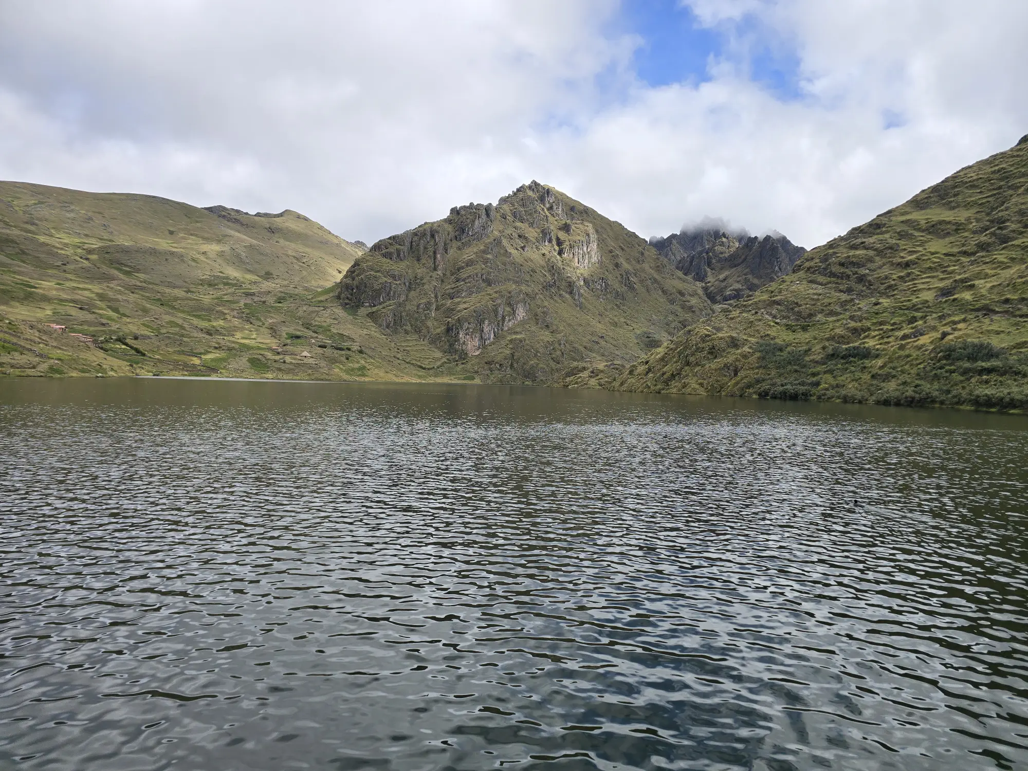 Die Lagune von Kinsaqocha oberhalb von Pisac